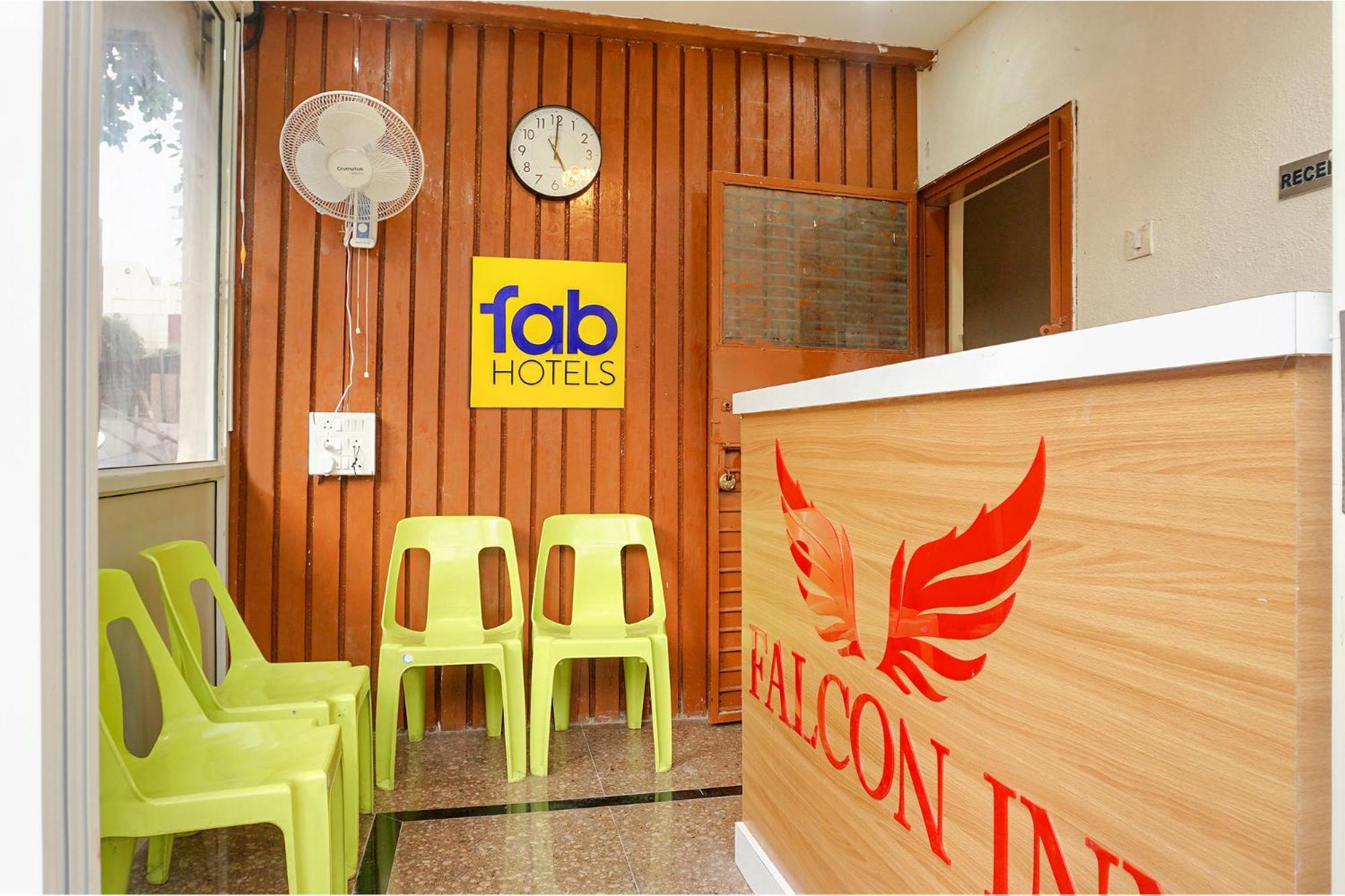 Fabhotel Falcon Inn -Behind The Dmart Baner Púna Exteriér fotografie